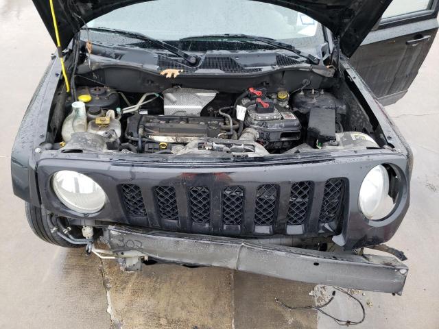 1C4NJPFA6GD642849 - 2016 JEEP PATRIOT LATITUDE BLACK photo 11