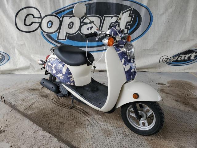 JH2AF60627K301045 - 2007 HONDA CH50 S WHITE photo 1