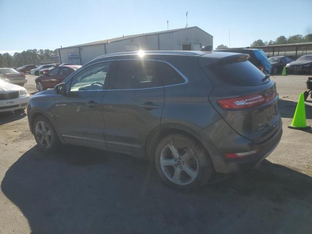 5LMCJ1C93HUL46695 - 2017 LINCOLN MKC PREMIERE GRAY photo 2