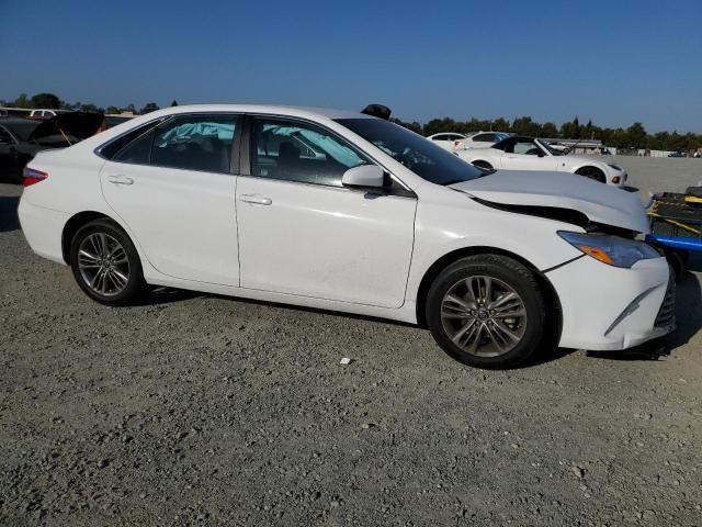 4T1BF1FK8HU292793 - 2017 TOYOTA CAMRY LE 白色 照片 4