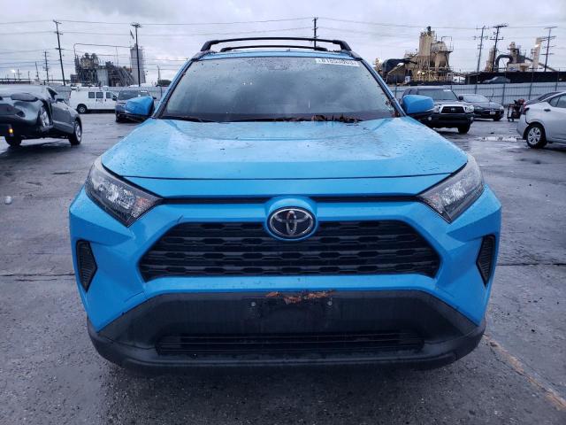 JTMK1RFV9KD506256 - 2019 TOYOTA RAV4 LE BLUE photo 5