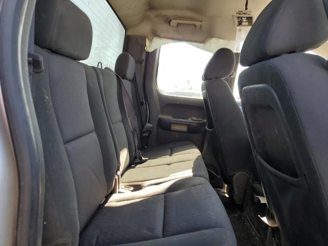 1GCRCSE00DZ115511 - 2013 CHEVROLET SILVERADO C1500 LT Gümüş foto 10