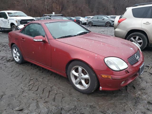 WDBKK65F01F177423 - 2001 MERCEDES-BENZ SLK 320 RED photo 4