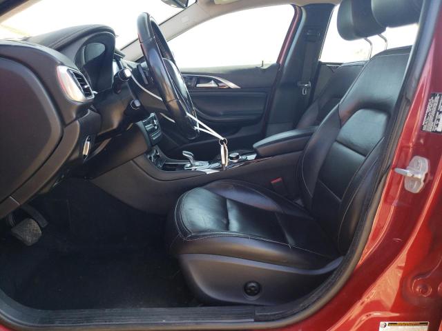 SJKCH5CP7JA059986 - 2018 INFINITI QX30 BASE RED photo 7