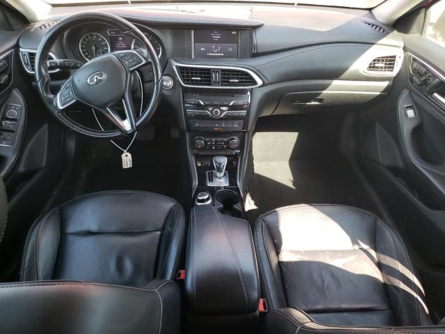 SJKCH5CP7JA059986 - 2018 INFINITI QX30 BASE RED photo 8