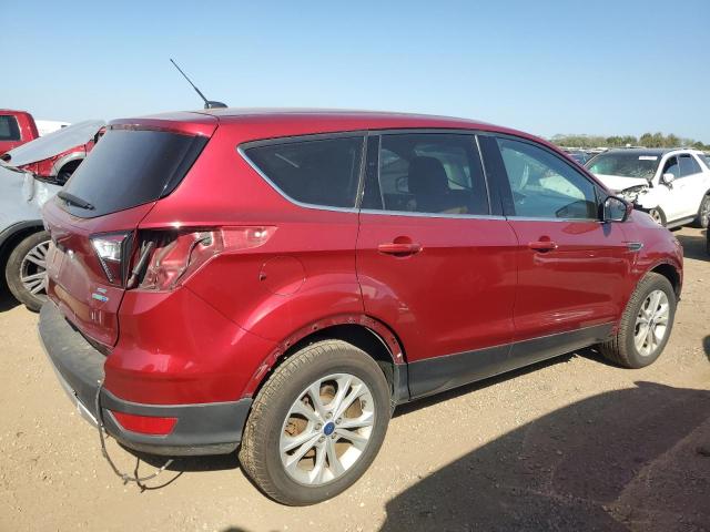 1FMCU9G91HUB97271 - 2017 FORD ESCAPE SE RED photo 3