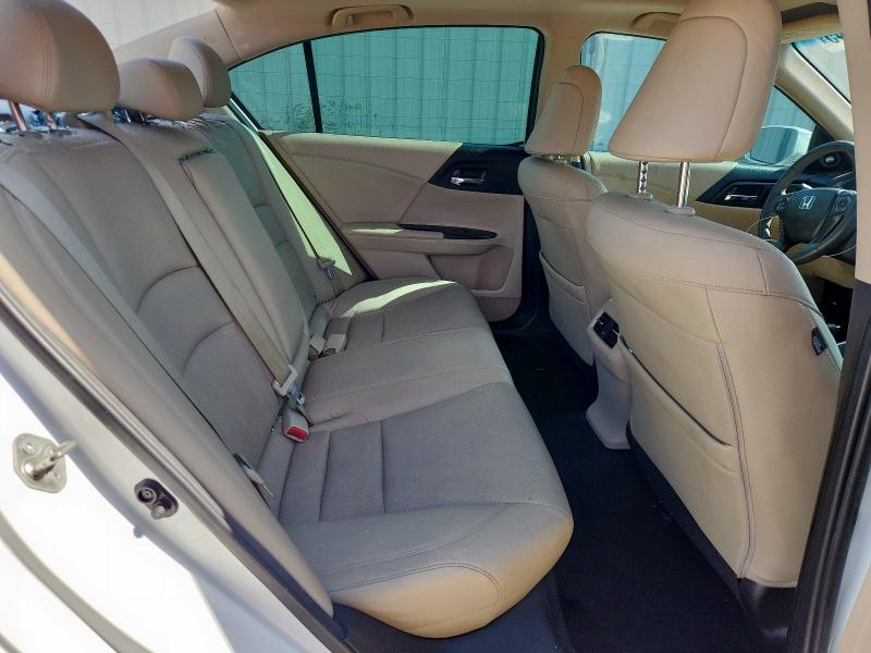 1HGCR2F82FA245690 - 2015 HONDA ACCORD EXL WHITE photo 10