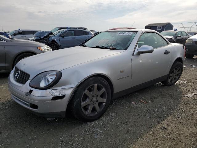 WDBKK47F9XF125637 - 1999 MERCEDES-BENZ SLK 230 KOMPRESSOR SILVER photo 1