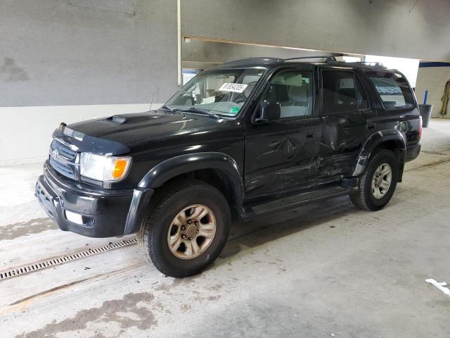 2001 TOYOTA 4RUNNER SR5, 