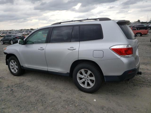 5TDBK3EH3DS235286 - 2013 TOYOTA HIGHLANDER BASE ვერცხლისფერი ფოტო 2