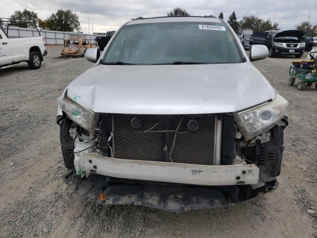 5TDBK3EH3DS235286 - 2013 TOYOTA HIGHLANDER BASE ვერცხლისფერი ფოტო 5
