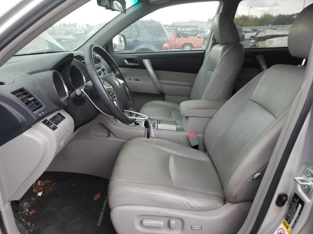 5TDBK3EH3DS235286 - 2013 TOYOTA HIGHLANDER BASE ვერცხლისფერი ფოტო 7