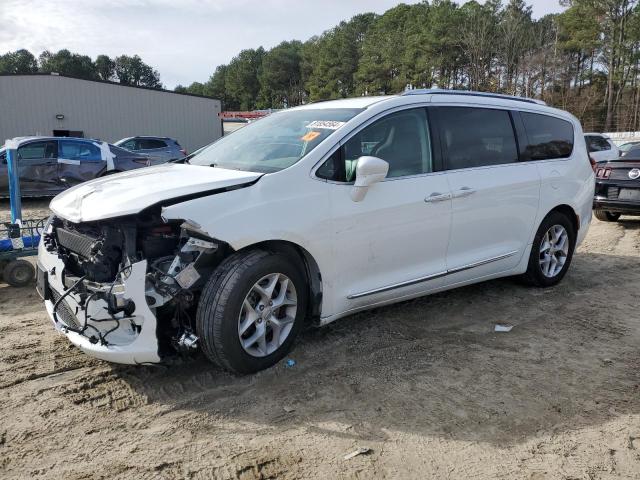 2C4RC1EG8JR109856 - 2018 CHRYSLER PACIFICA TOURING L PLUS WHITE photo 1