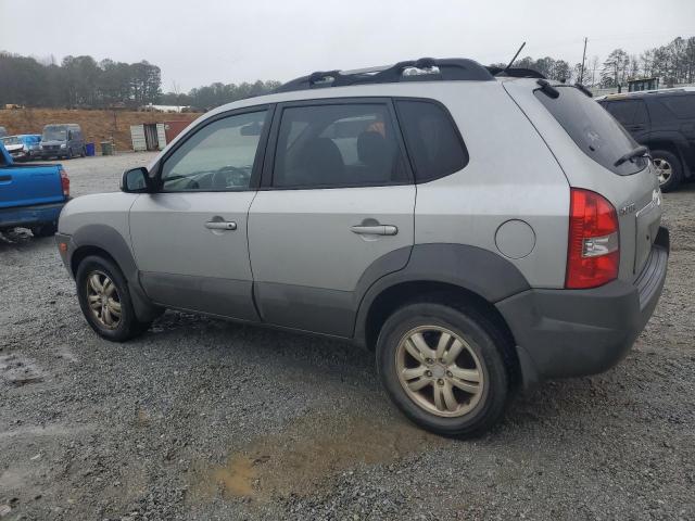 KM8JN12D78U836027 - 2008 HYUNDAI TUCSON SE SILVER photo 2