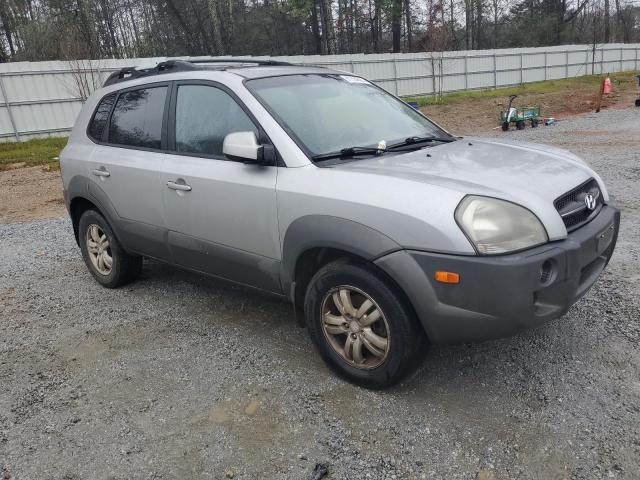 KM8JN12D78U836027 - 2008 HYUNDAI TUCSON SE SILVER photo 4