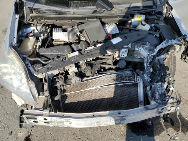 JTDKN3DU2F1989320 - 2015 TOYOTA PRIUS SILVER photo 11