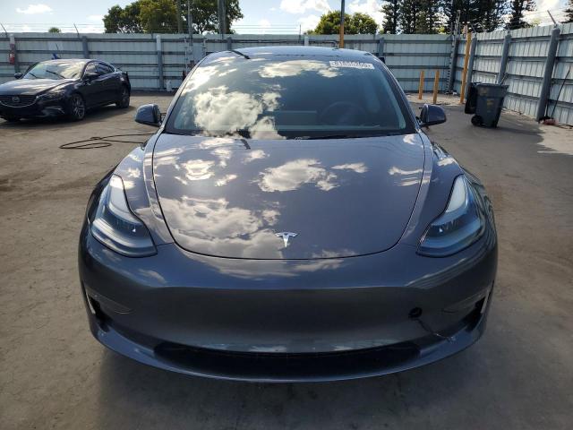5YJ3E1ECXPF623841 - 2023 TESLA MODEL 3 GRAY photo 5
