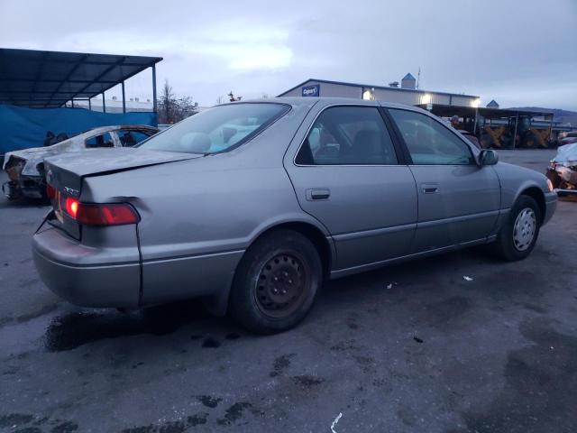 JT2BG22K6W0244641 - 1998 TOYOTA CAMRY CE GRAY photo 3