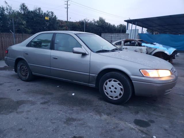 JT2BG22K6W0244641 - 1998 TOYOTA CAMRY CE GRAY photo 4