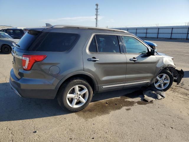 1FM5K8D80HGA94099 - 2017 FORD EXPLORER XLT Grau Foto 3