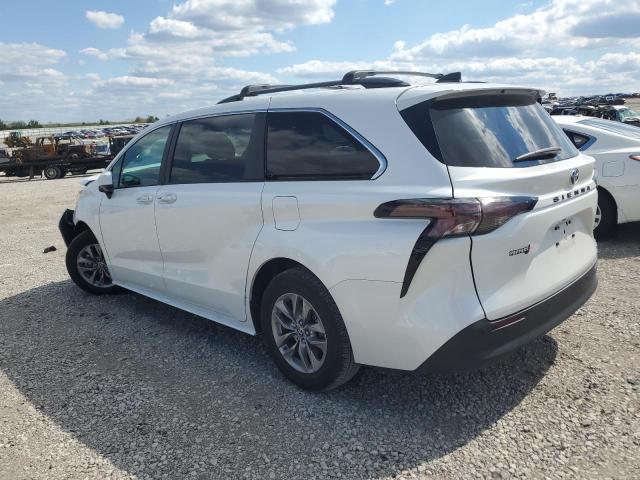 5TDJRKEC3PS177528 - 2023 TOYOTA SIENNA XLE Белый фото 2