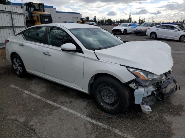 1N4BL4BV7LC262543 - 2020 NISSAN ALTIMA S WHITE photo 4