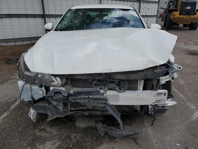 1N4BL4BV7LC262543 - 2020 NISSAN ALTIMA S WHITE photo 5