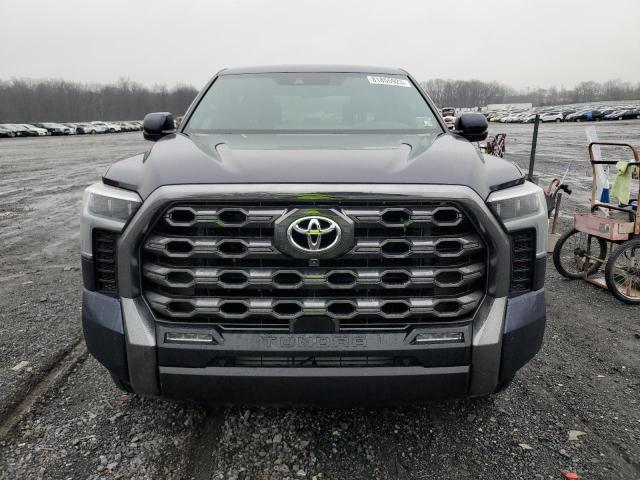 5TFNA5DB3NX001590 - 2022 TOYOTA TUNDRA CREWMAX PLATINUM Blau Foto 5