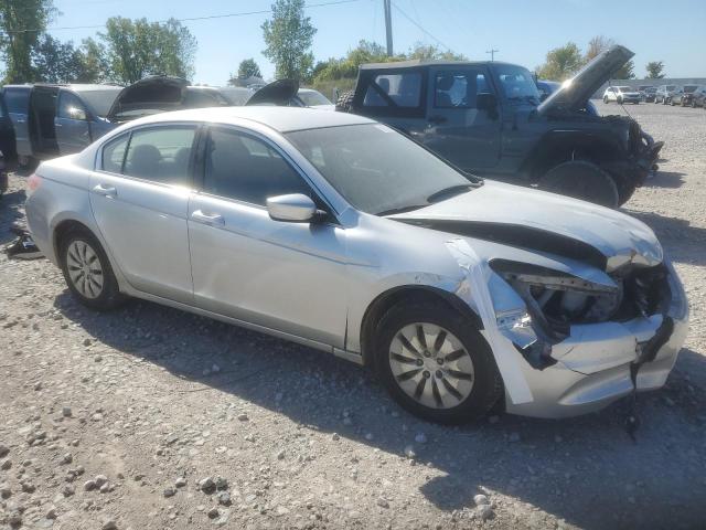 1HGCP2F36CA109312 - 2012 HONDA ACCORD LX ვერცხლისფერი ფოტო 4