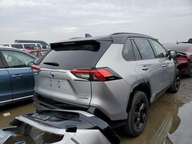 JTMEWRFV6KJ017300 - 2019 TOYOTA RAV4 XSE SILVER photo 3