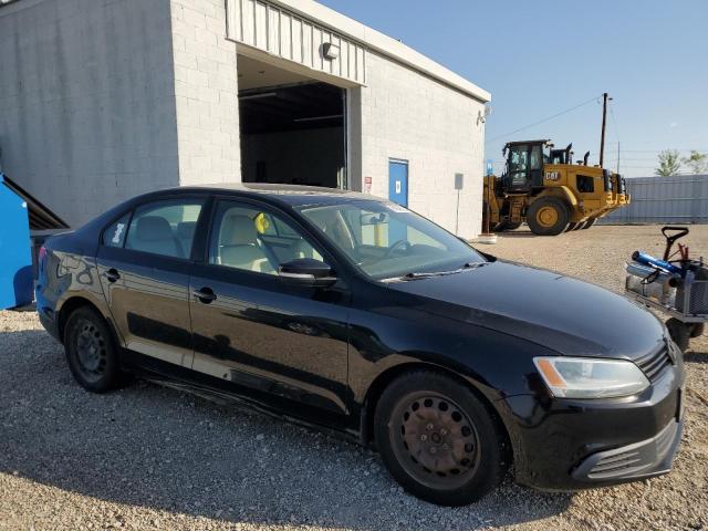 3VWDX7AJ6BM301379 - 2011 VOLKSWAGEN JETTA SE BLACK photo 4