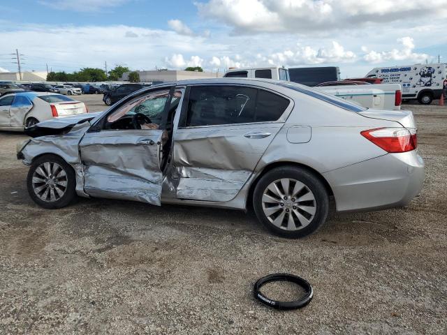 1HGCR2F7XFA062481 - 2015 HONDA ACCORD EX SILVER photo 2