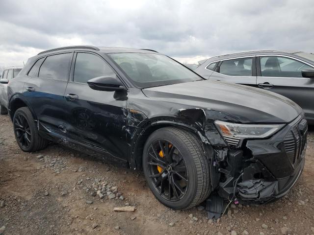 WA1VABGE9NB035948 - 2022 AUDI E-TRON CHRONOS BLACK photo 4