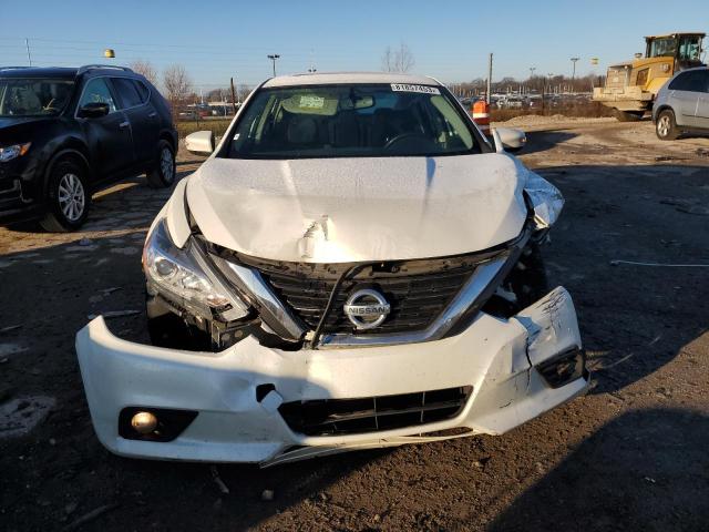 1N4AL3APXJC213200 - 2018 NISSAN ALTIMA 2.5 WHITE photo 5