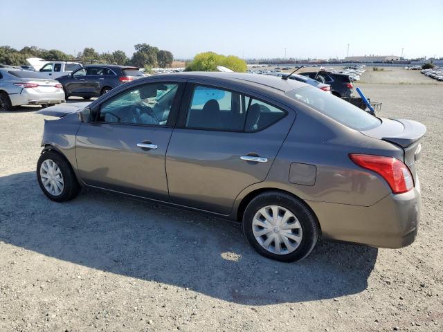 3N1CN7AP3FL931836 - 2015 NISSAN VERSA S GRAY photo 2