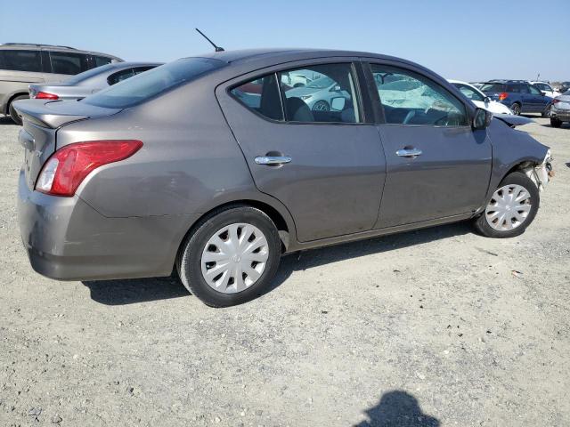 3N1CN7AP3FL931836 - 2015 NISSAN VERSA S GRAY photo 3