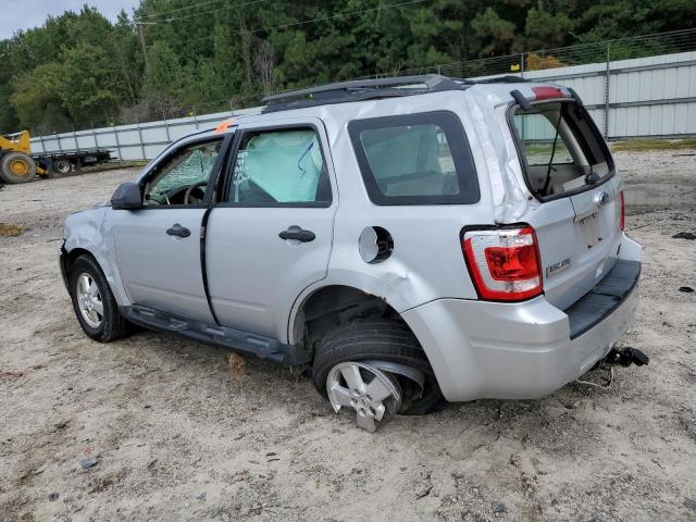 1FMCU0C7XCKB81414 - 2012 FORD ESCAPE XLS 银色 照片 2