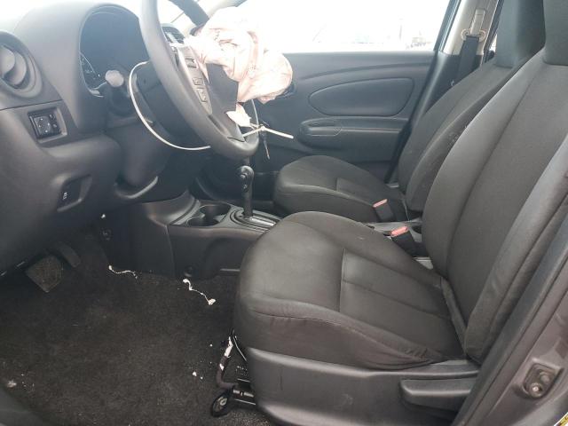 3N1CN7AP2GL879293 - 2016 NISSAN VERSA S 灰色 照片 7