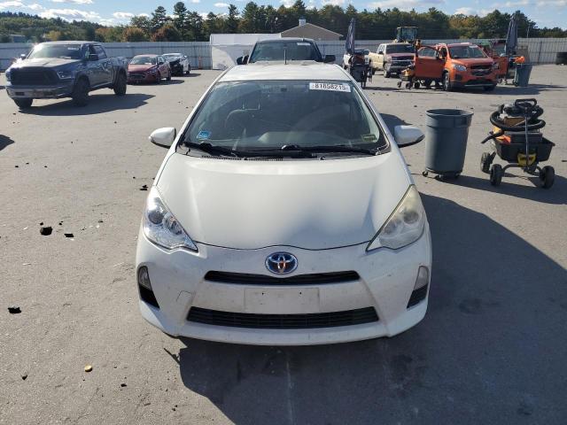 JTDKDTB35C1022533 - 2012 TOYOTA PRIUS C WHITE photo 5