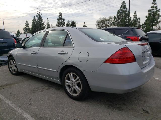 1HGCM56747A028697 - 2007 HONDA ACCORD EX SILVER photo 2