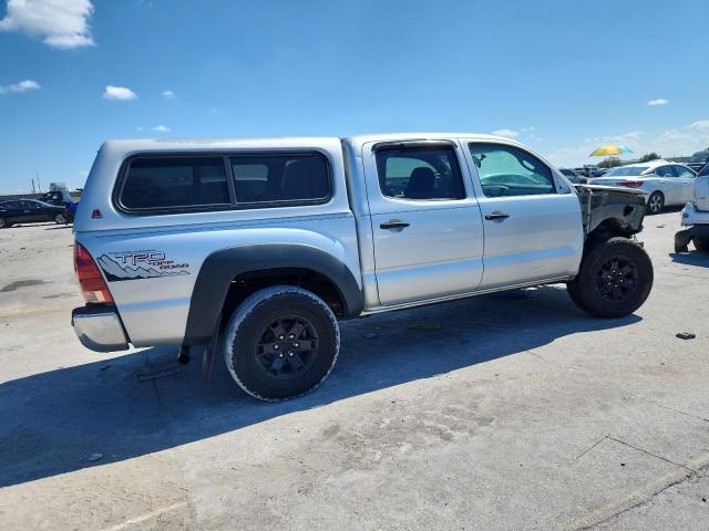 5TEJU62N18Z502077 - 2008 TOYOTA TACOMA DOUBLE CAB PRERUNNER SILVER photo 3