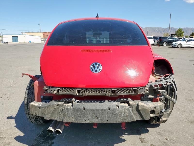 3VWJP7AT0DM683576 - 2013 VOLKSWAGEN BEETLE 红色 照片 6