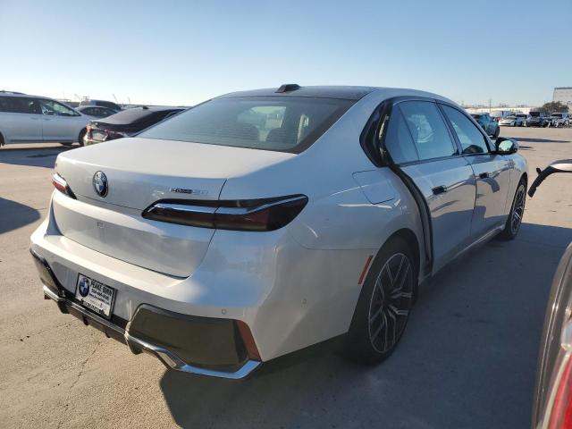 WBY43EJ06RCP83405 - 2024 BMW I7 EDRIVE50 WHITE photo 3