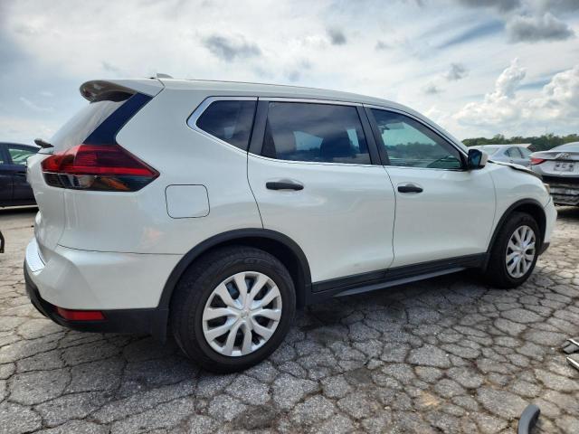 5N1AT2MT2JC709021 - 2018 NISSAN ROGUE S თეთრი ფოტო 3