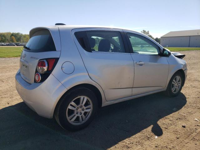 1G1JC6SH5G4150182 - 2016 CHEVROLET SONIC LT 银色 照片 3