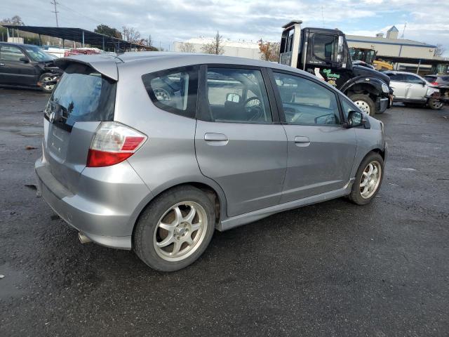 JHMGE88449S047862 - 2009 HONDA FIT SPORT SILVER photo 3