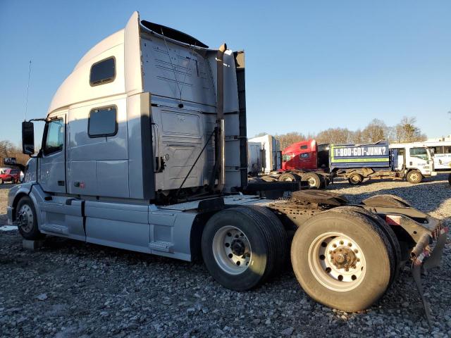 4V4NC9EJXEN168472 - 2014 VOLVO VN VNL SILVER photo 3