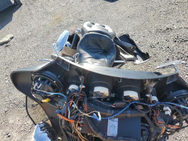 1HD1FCW144Y631165 - 2004 HARLEY-DAVIDSON FLHTCUI BEIGE photo 5