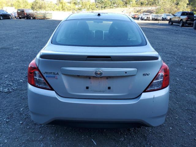 3N1CN7AP1KL868035 - 2019 NISSAN VERSA S Сұр фото 6