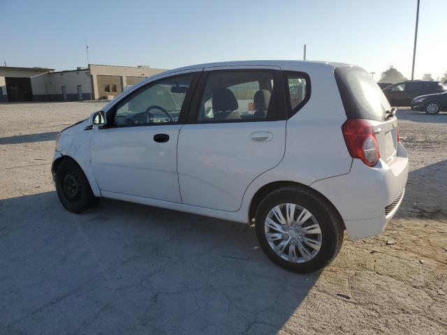 KL1TG66E59B358685 - 2009 CHEVROLET AVEO LT WHITE photo 2